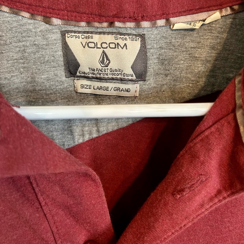 Men’s Volcom Red Polo Shirt - Picture 3 of 3
